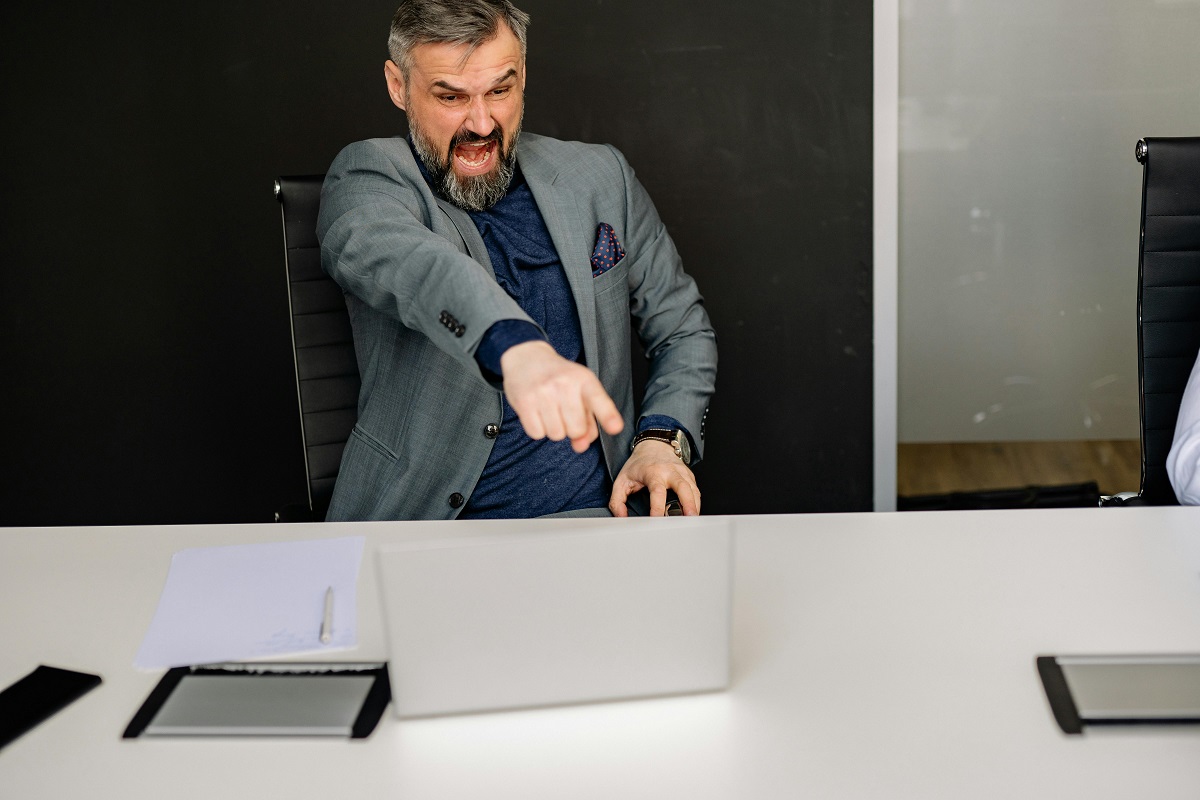 100 Les tendances violentes augmentent. Est-ce que cela impacte la vie au travail ? Comment prévenir et protéger ?-image